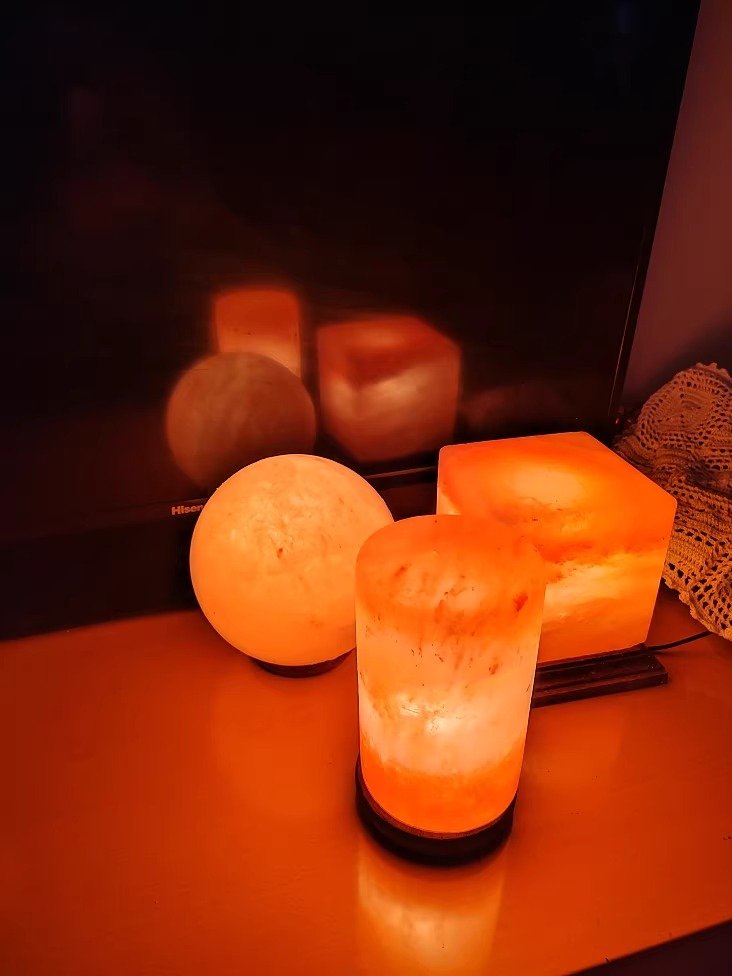 Himalayan Salt Crystal Lamps: For Healing, Harmony, and Purification, USB, Various Shape